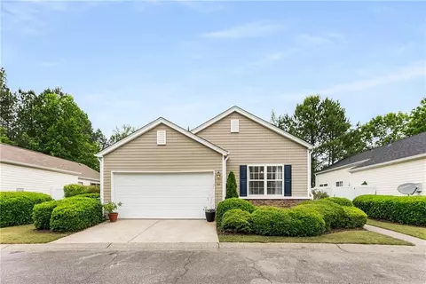 122 W Oaks Pl, Woodstock, GA 30188