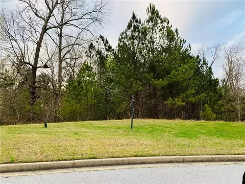 1049 Concerto Ct, Fairburn, GA 30213