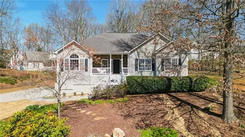 60 Woodland Bridge Dr, Adairsville, GA 30103