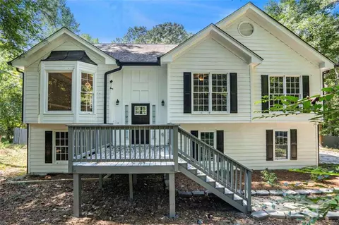2160 Brandon Acres Dr, Buford, GA 30519