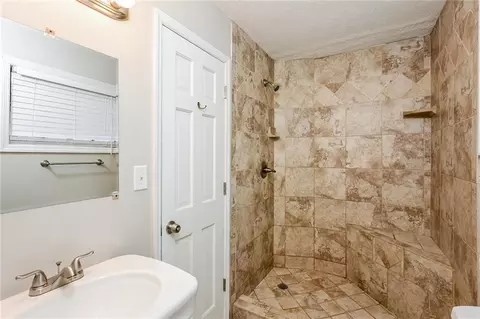 376 Buckingham Dr, Covington, GA 30016 photo 12