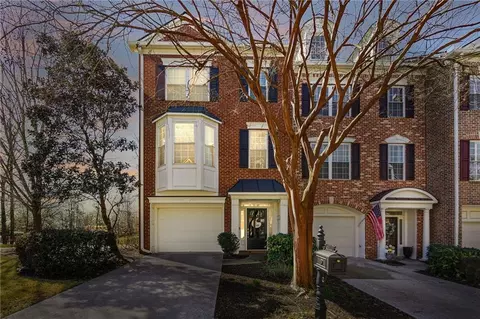 3302 Waters Edge Trl, Roswell, GA 30075