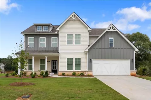 610 Laurel Cove Dr, Hoschton, GA 30548