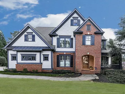 93 Rose Hall Ln, Dallas, GA 30132