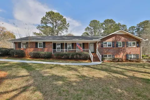 2232 Timber Ln SW, Snellville, GA 30078