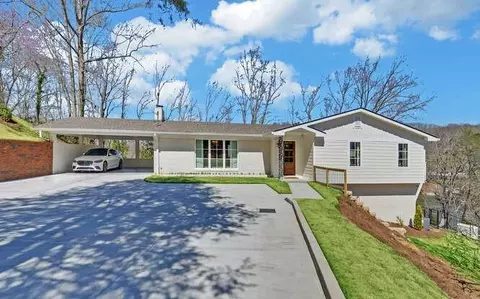 802 Holly Dr, Gainesville, GA 30501
