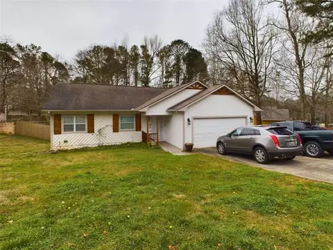 145 Forest Brook Dr, Palmetto, GA 30268