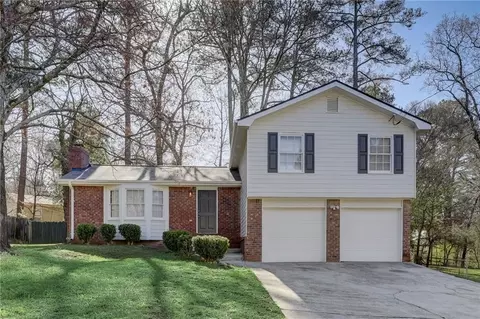 2170 Tiffany Ln, Lithonia, GA 30058