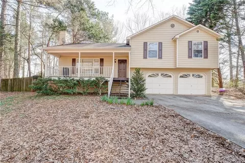 24 Misty Hollow Ct, Euharlee, GA 30145