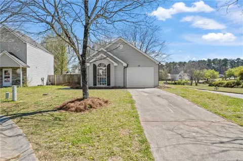 10 Montclair Ct, Cartersville, GA 30121