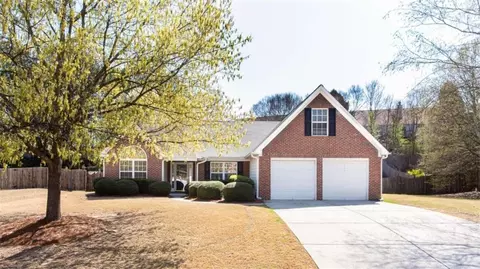 865 Shannon Rd, Loganville, GA 30052