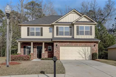880 Crescent Ln, Griffin, GA 30224