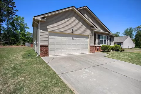 Exterior - 30 Abbey Ct, Covington, GA 30016 photo 3 of 9
