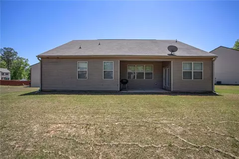 Exterior - 30 Abbey Ct, Covington, GA 30016 photo 7 of 9