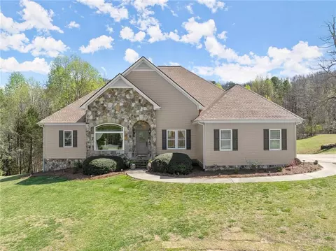 109 Lakeview Way, Baldwin, GA 30511