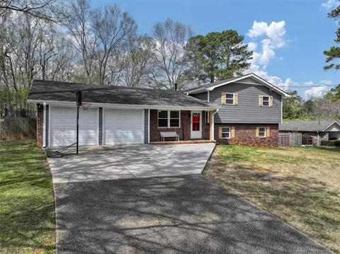 3639 York Dr, Douglasville, GA 30135