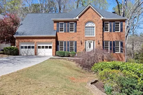 13080 Magnolia Crescent Dr, Roswell, GA 30075