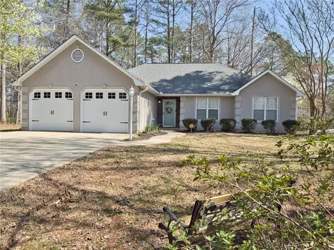 5166 Forest View Trl, Douglasville, GA 30135