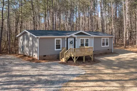 2370 Henderson Mountain Rd, Jasper, GA 30143