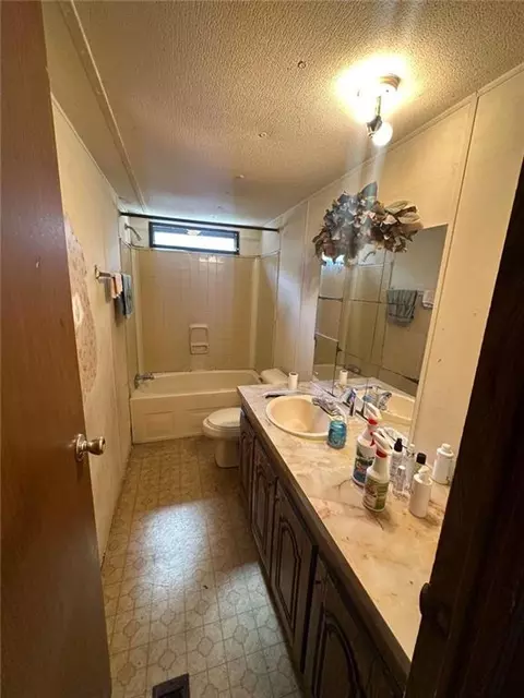 327 Pine Cir, Bowdon, GA 30108 photo 5