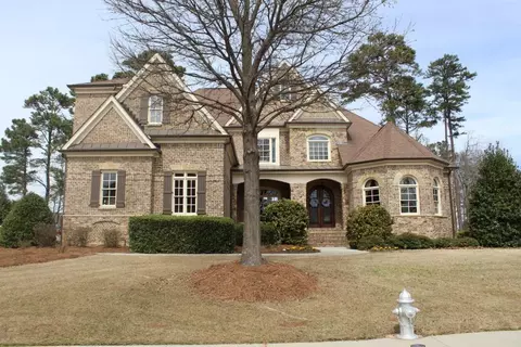 2357 Treehaven Dr, Snellville, GA 30078
