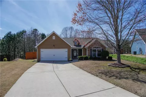 55 Kestrel Ct W, Dawsonville, GA 30534