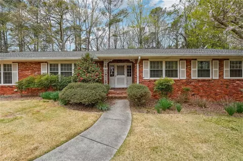 5140 Lakewood Dr, Acworth, GA 30101
