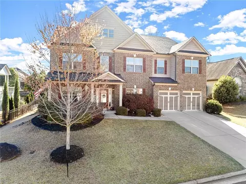 15 Lakeland Dr, Dawsonville, GA 30534