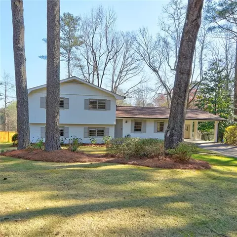 2805 Rotherwood Dr, Tucker, GA 30084