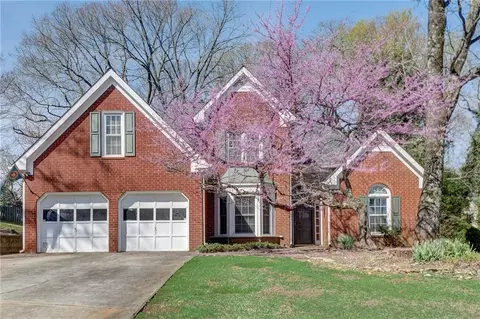 883 Lance Cir, Lawrenceville, GA 30043