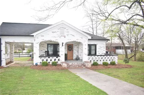 3689 Business 27, Buchanan, GA 30113