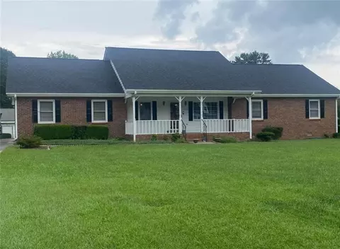 3829 Nikki Ln, Loganville, GA 30052