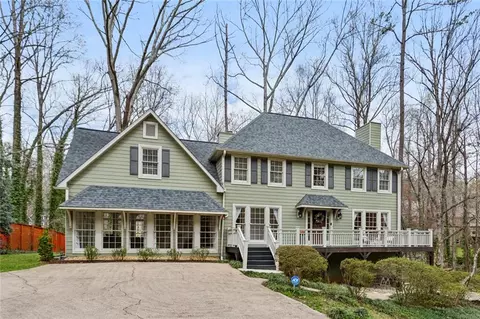 137 Plantation Trce, Woodstock, GA 30188