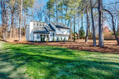 4445 Cove Island Dr NE, Marietta, GA 30067