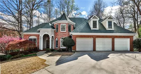 1442 Waterford Green Dr, Marietta, GA 30068