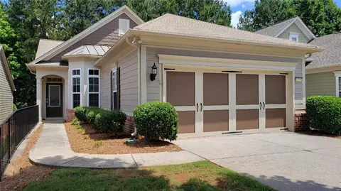 6251 Brookside Ln, Hoschton, GA 30548