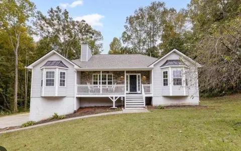 153 Legend Creek Ln, Douglasville, GA 30134