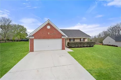 79 Mattie Ln, Douglasville, GA 30134
