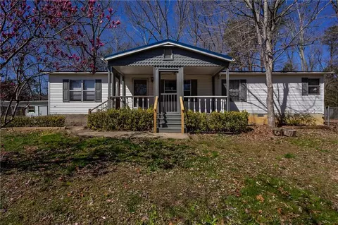 58 Holly Rdg, Ellijay, GA 30540