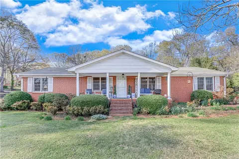 644 Lynn Ave, Jefferson, GA 30549
