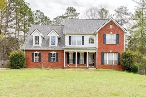 81 Mosswood Trl, Newnan, GA 30265