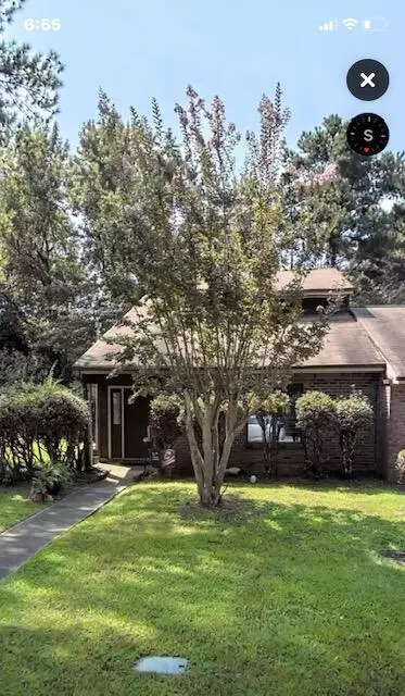 1517 Circlestone Dr, Stone Mountain, GA 30088
