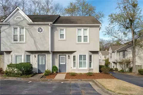 902 Defoors Lndg NW, Atlanta, GA 30318
