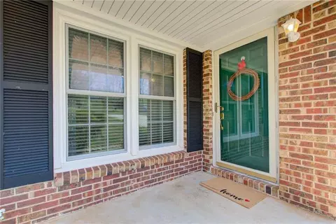 929 Pine Roc Way, Stone Mountain, GA 30083