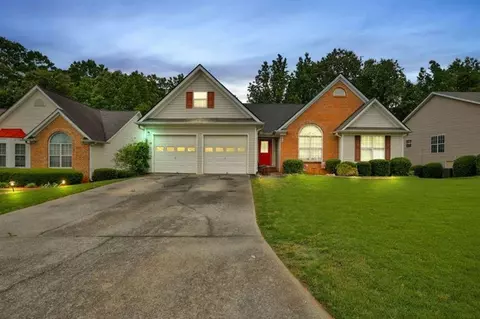 4165 Mcever Park Dr, Acworth, GA 30101
