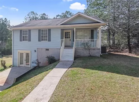 7425 Little Fawn Pkwy, Chattahoochee Hills, GA 30268