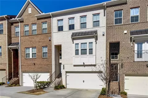 1550 Prestwick Ln, Dunwoody, GA 30338