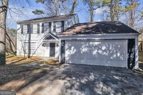 6633 Eastbriar Dr, Lithonia, GA 30058