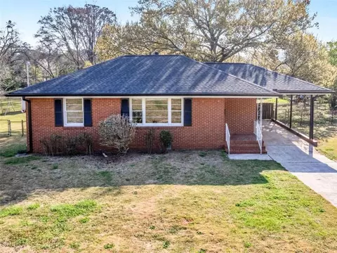 92 Morgan Dr, Mcdonough, GA 30253