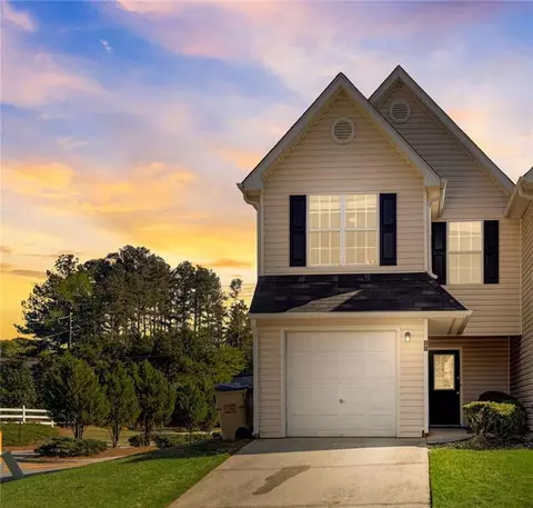 201 Gallant Ln, Mableton, GA 30126